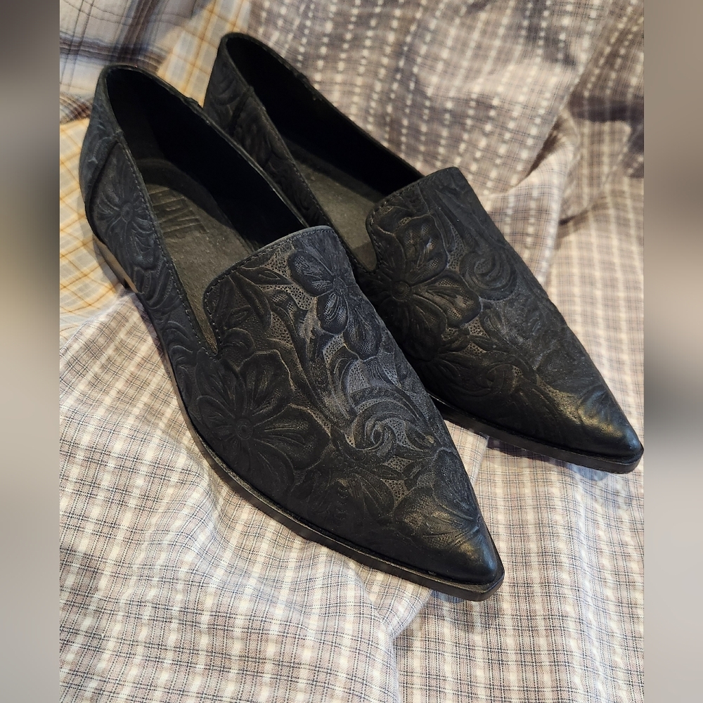 Frye Black Leather Shoes